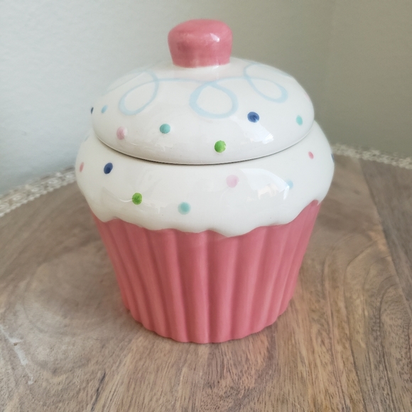 strawberry street Other - NWT Strawberry Street Confetti Cupcake pink